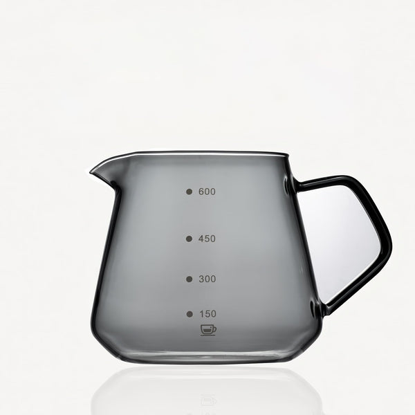 JIKANNOYA コーヒーポット 割れない 高ホウ素シリカガラス材料 耐熱ガラス 直火対応 耐寒性 ハンドル付き コーヒーサーバー 目盛あり 電子レンジ 食洗機対応 コーヒー用品 使いやすい 洗いやすい 多用途 家用 喫茶店 1~4杯用