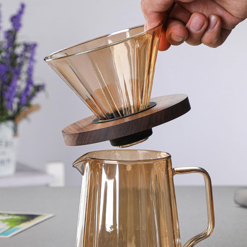JIKANNOYA コーヒードリッパー ハンドドリップセット コーヒーサーバー 割れない 高ホウ素シリカガラス材料 耐熱ガラス 直火対応 耐寒性 ドリッパー 電子レンジ·食洗機対応 コーヒー用品 洗いやすい 多用途 家用 喫茶店 1~4杯用 550ml
