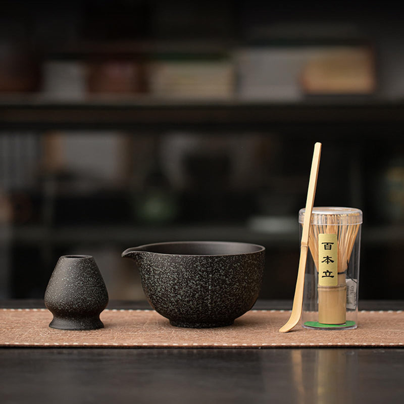 JIKANNOYA 抹茶セット 茶道具 初心者 自宅用 お点前セット matcha set 茶道 茶器 茶杓 茶筅 茶せん 百本立 茶筅立て くせ直し 抹茶篩 綿茶巾 陶器茶杓立て お手入れも簡単 持ち運び アウトドア 母の日 父の日 誕生日 贈り物 人気 おしゃれ 4点セット AQCJ70