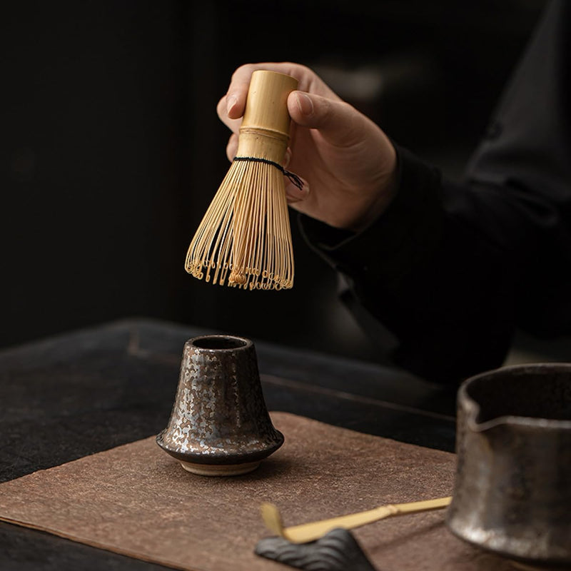 JIKANNOYA 抹茶 セット 茶道具 茶道セット 初心者 抹茶セット matcha set ceremony for beginners お点前セット whisk chasen 抹茶 陶器 抹茶茶碗 茶杓 茶杓立て 茶せん 茶筅 百本立 茶筅立て くせ直し 綿茶巾 抹茶篩 お手入れも簡単 自宅用 母の日 父の日 誕生日 プレゼント 贈り物 おしゃれ AQCJ116