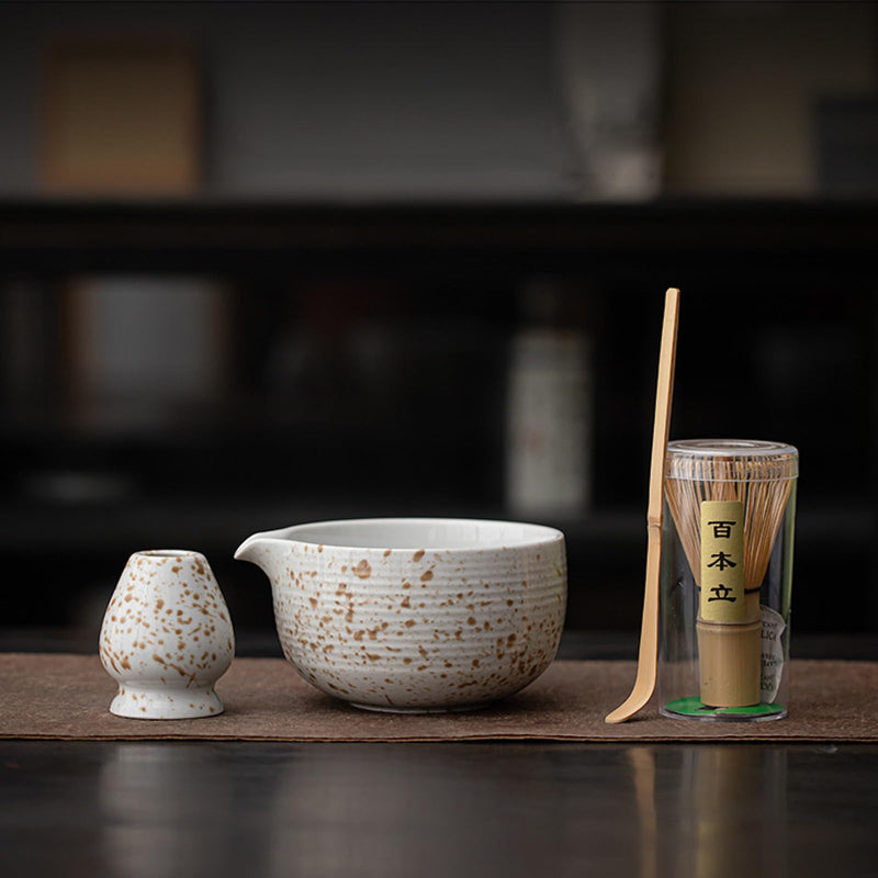 JIKANNOYA 抹茶セット 茶道具 初心者 自宅用 お点前セット 4点セット 茶杓 茶筅 茶せん 百本立 茶筅立て くせ直し 抹茶篩 綿茶巾 陶器茶杓立て お手入れも簡単 母の日 父の日 誕生日 贈り物 おしゃれ AQCJ50