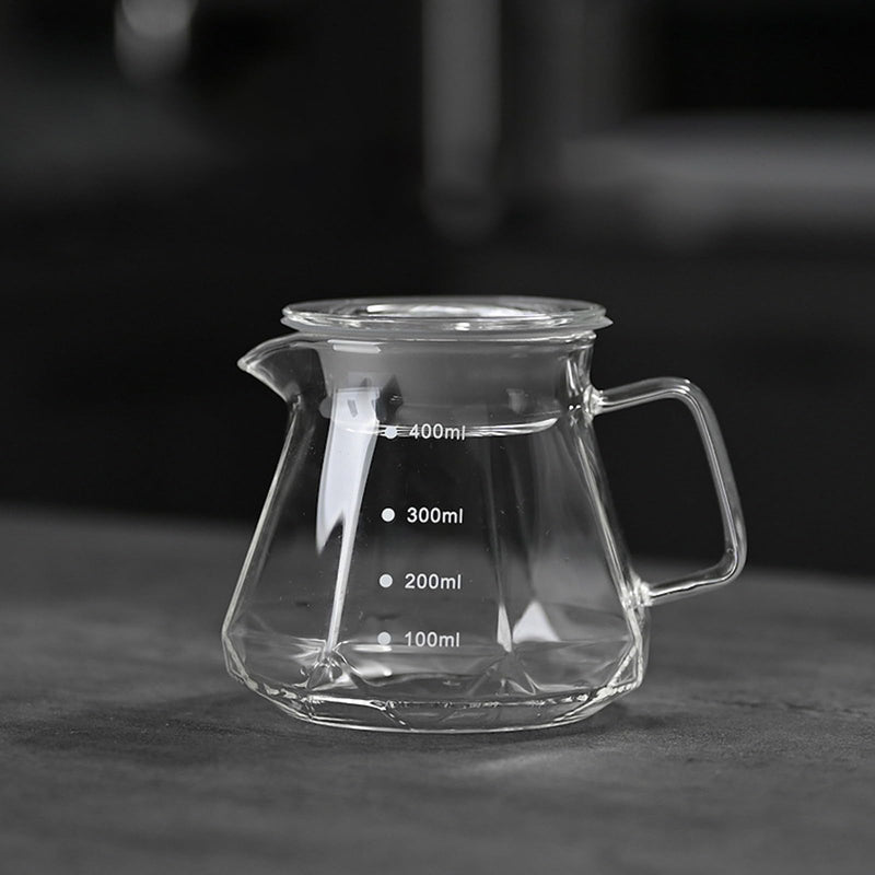 JIKANNOYA コーヒーサーバー 割れない 耐熱ガラス コーヒードリッパー ハンドドリップセット コーヒー サーバー 高ホウ素シリカガラス材料 直火対応 耐寒性 透明 蓋付き 電子レンジ·食洗機対応 目盛り付き コーヒー用品 使いやすい 洗いやすい 多用途 家用 喫茶店 KF32