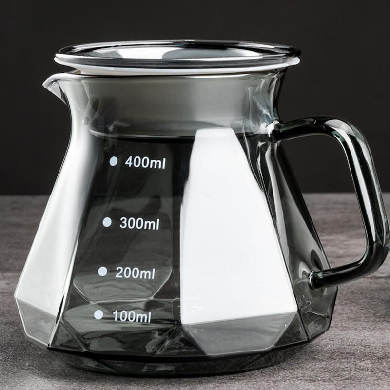 JIKANNOYA コーヒーサーバー 割れない 耐熱ガラス コーヒードリッパー ハンドドリップセット コーヒー サーバー 高ホウ素シリカガラス材料 直火対応 耐寒性 透明 蓋付き 電子レンジ·食洗機対応 目盛り付き コーヒー用品 使いやすい 洗いやすい 多用途 家用 喫茶店 KF32