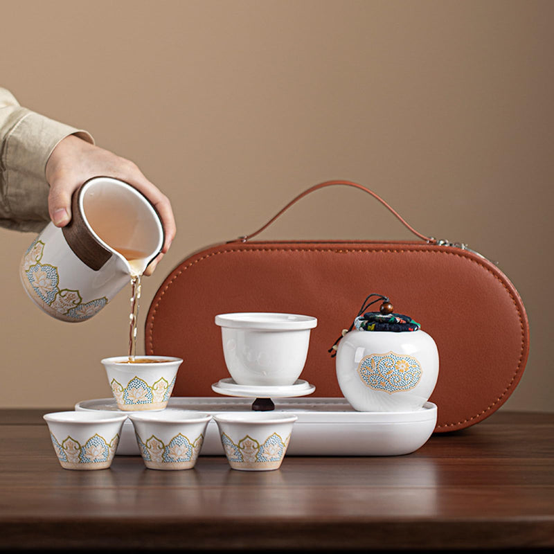 JIKANNOYA 中国茶器セット 茶器 茶具 磁器 急須 湯呑み お茶缶 ティートレイ セット 携帯 台湾茶器 旅行ティーセット 茶の入れ 携帯用茶具 車載旅行茶器セット 収納バッグ付き 初心者 高級 おしゃれ 軽量 お出かけ用 旅行 お手入れも簡単 母の日 父の日 誕生日 贈り物 AQZGCJ04