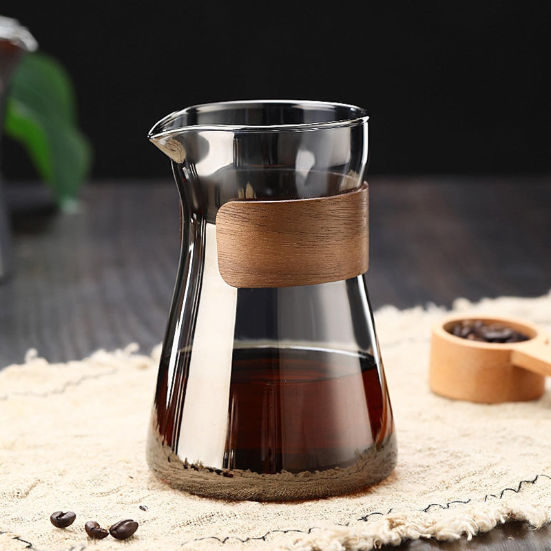 JIKANNOYA コーヒーサーバー 割れない コーヒー サーバー 高ホウ素シリカガラス 耐熱ガラス 直火対応 耐寒性 クルミ材 コーヒーポット 透明 割れないコーヒーサーバー 電子レンジ 食洗機対応 コーヒー用品 使いやすい 洗いやすい 多用途 家用 喫茶店 1~3杯用 500ml