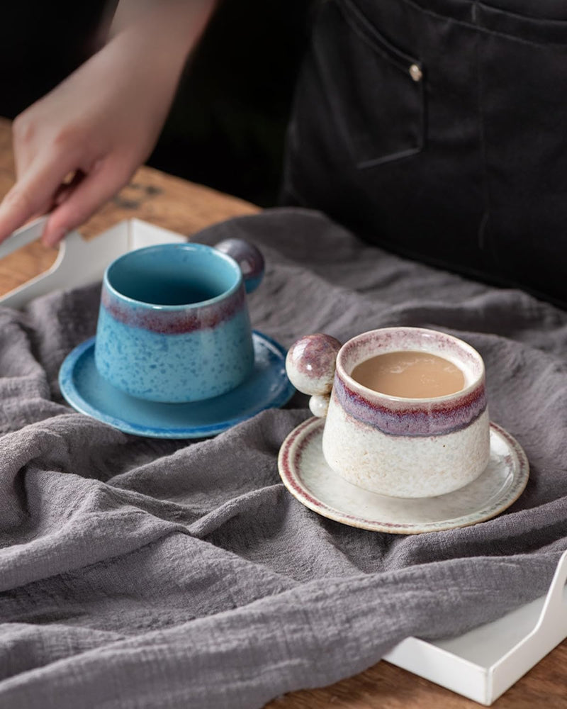 JIKANNOYA コーヒーカップ 陶器 ソーサー セット セラミック カップアンドソーサー ティーカップ 電子レンジ 食洗機対応 コーヒー 珈琲 お茶 ティー 高級 レトロ おしゃれ ソーサー付き 自宅用 カフェ食器 喫茶店 業務用 結婚祝い ギフト KFB10
